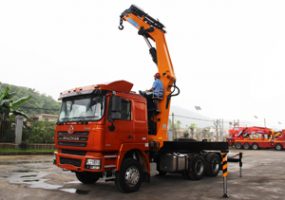 20 Ton Knuckle Crane Truck