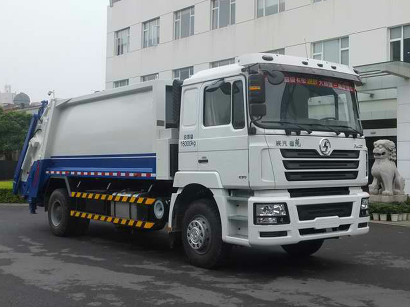 F2000 garbage trucks China