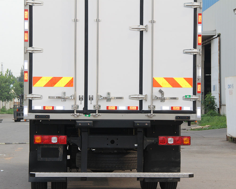 Shacman refrigerated truck
