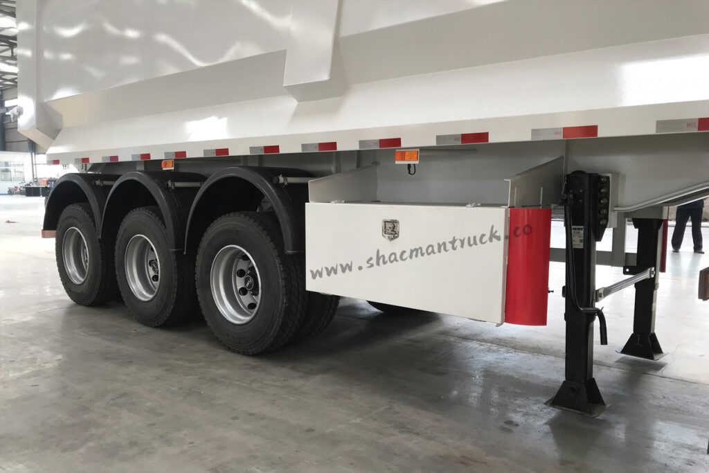 Shacman flatbed tipper truck